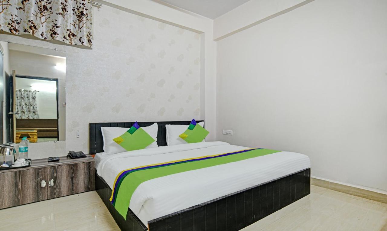 โอโย 69995 อลังการ ทาวเวอร์ Hotel โบปาล ภายนอก รูปภาพ